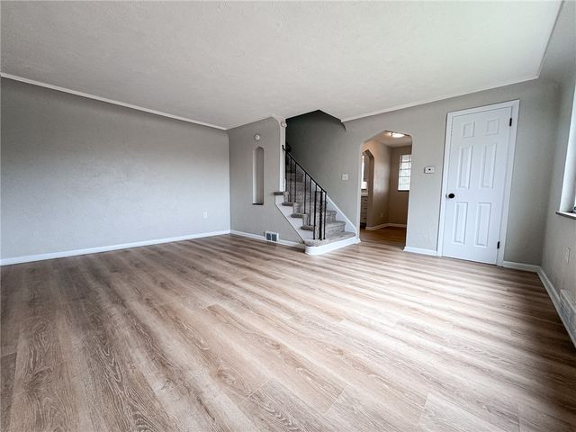 3806 Sarah St, Mckeesport, PA 15132