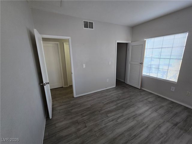 2011 Sue Court 203, Las Vegas, NV 89108