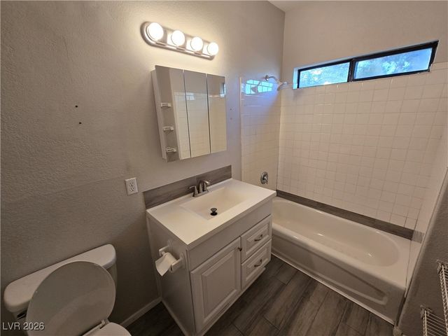 2011 Sue Court 203, Las Vegas, NV 89108