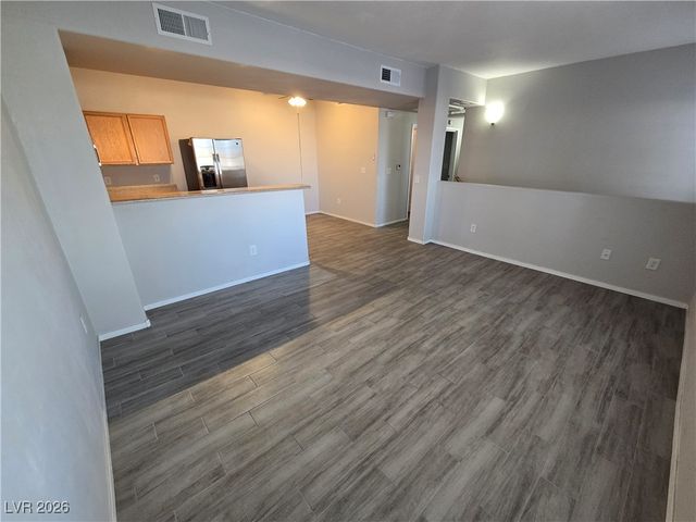2011 Sue Court 203, Las Vegas, NV 89108