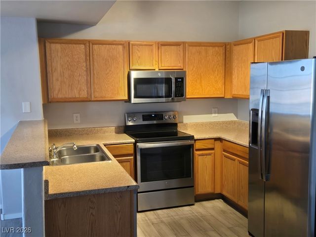 2011 Sue Court 203, Las Vegas, NV 89108