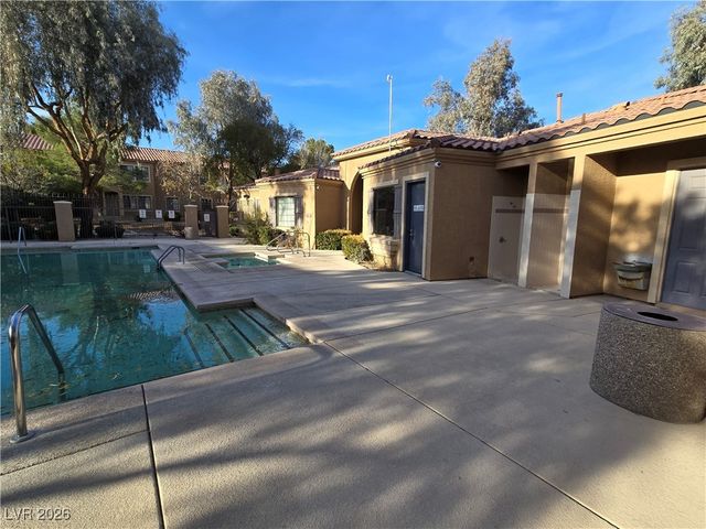 2011 Sue Court 203, Las Vegas, NV 89108