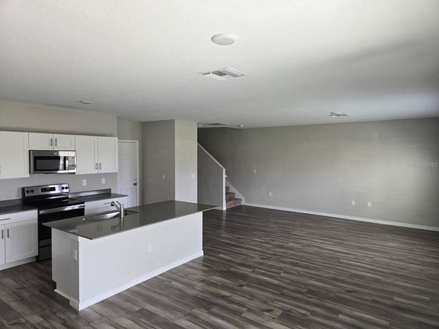 7563 FREESIA TRACE, Wesley Chapel, FL 33545