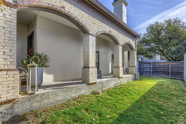 5950 Lindenshire Lane 101, Dallas, TX 75230