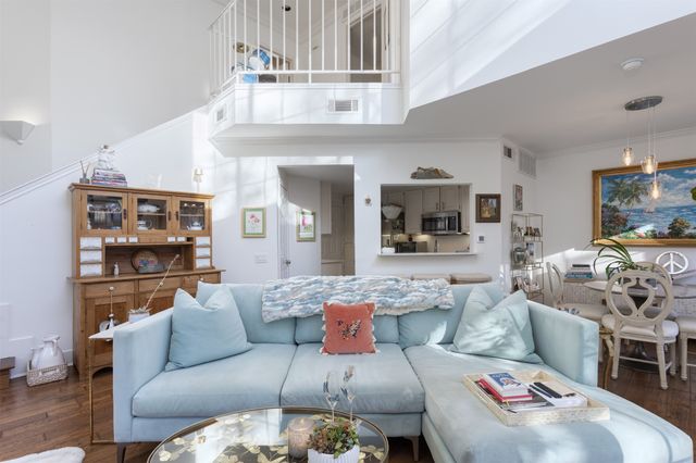 5950 Lindenshire Lane 101, Dallas, TX 75230