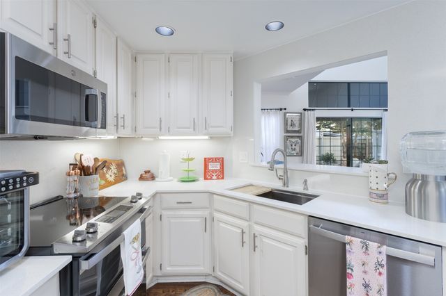 5950 Lindenshire Lane 101, Dallas, TX 75230