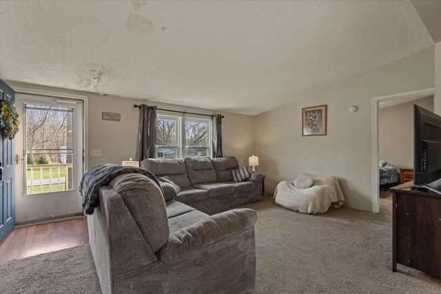 21864 Mccain Lane, Edwardsburg, MI 49112