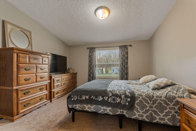 21864 Mccain Lane, Edwardsburg, MI 49112