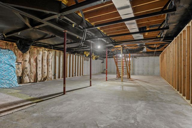 21864 Mccain Lane, Edwardsburg, MI 49112