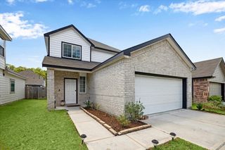 2442 Tavo Trails Drive, Conroe, TX 77301