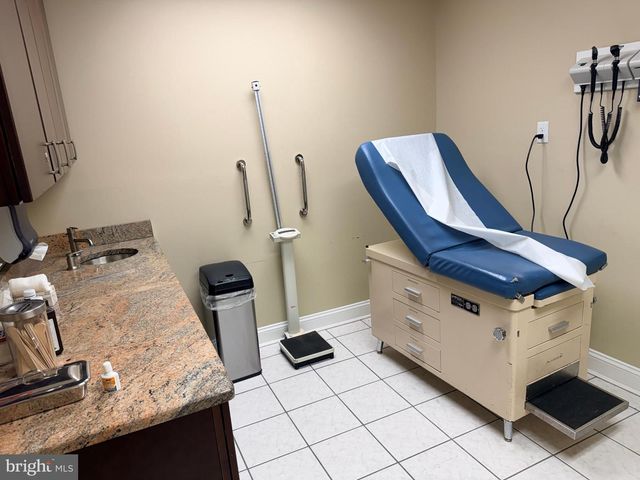 1313 WOLF ST, Philadelphia, PA 19148