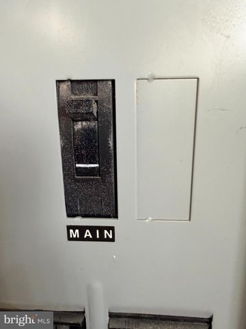 1313 WOLF ST, Philadelphia, PA 19148