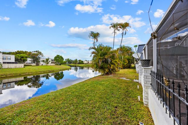 12049 N Basin St Street N, Wellington, FL 33414