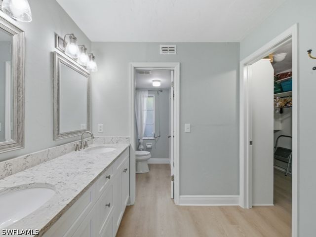 3207 Horse Carriage WAY 403, Naples, FL 34105