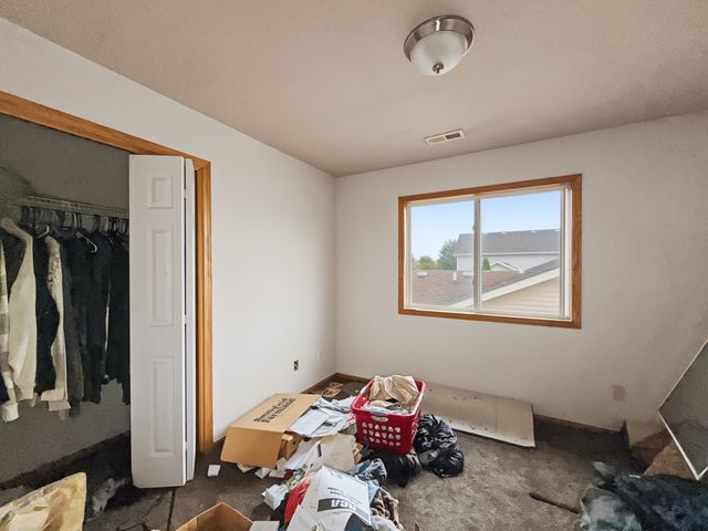 4615 E Merced Street, Des Moines, IA 50317