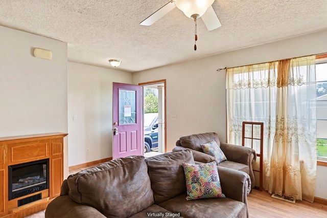 4615 E Merced Street, Des Moines, IA 50317