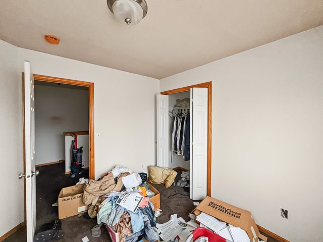 4615 E Merced Street, Des Moines, IA 50317