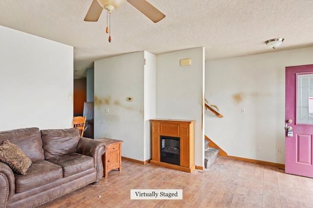 4615 E Merced Street, Des Moines, IA 50317