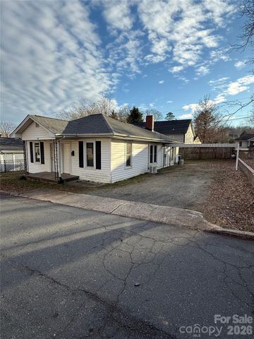 481 Lincoln Street, Cramerton, NC 28032