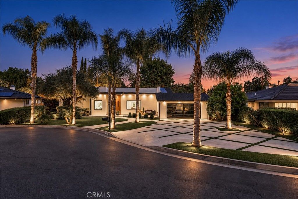 8622 White Oak Avenue, Sherwood Forest, CA 91325 — photo 2