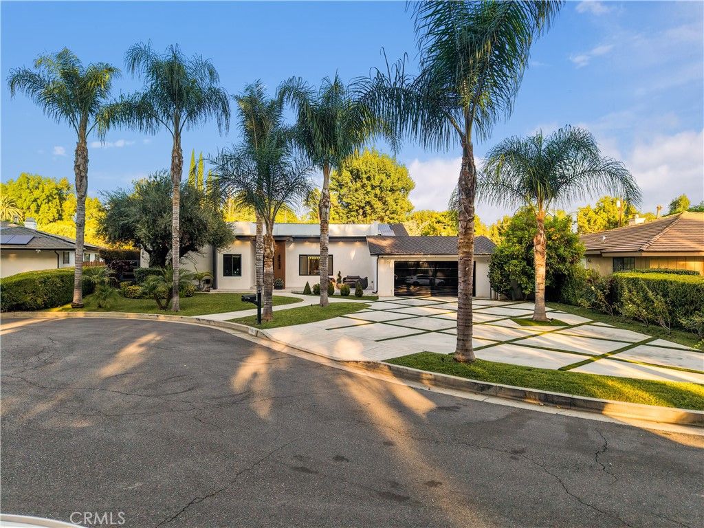 8622 White Oak Avenue, Sherwood Forest, CA 91325 — photo 3