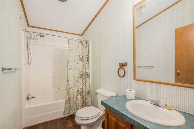 102 Apple Court, Muskegon, MI 49445