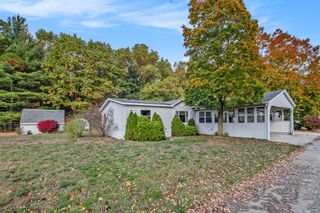 102 Apple Court, Muskegon, MI 49445