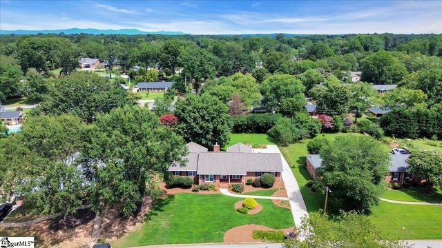 17 Seabury Drive, Greenville, SC 29615