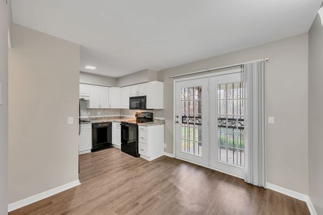 4958 Edmondson Pike Apt H43, Nashville, TN 37211