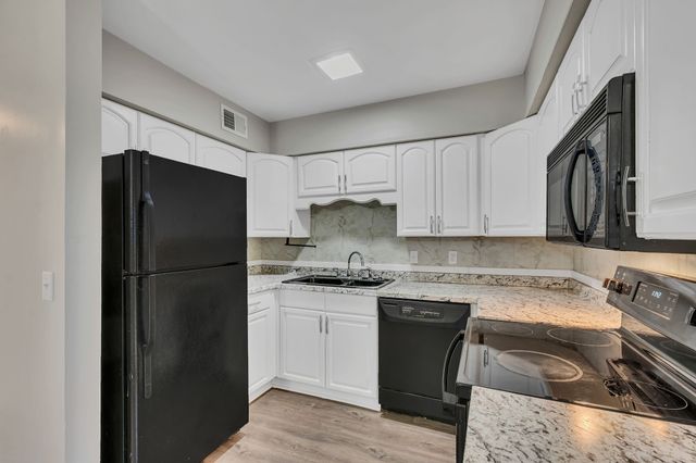 4958 Edmondson Pike Apt H43, Nashville, TN 37211