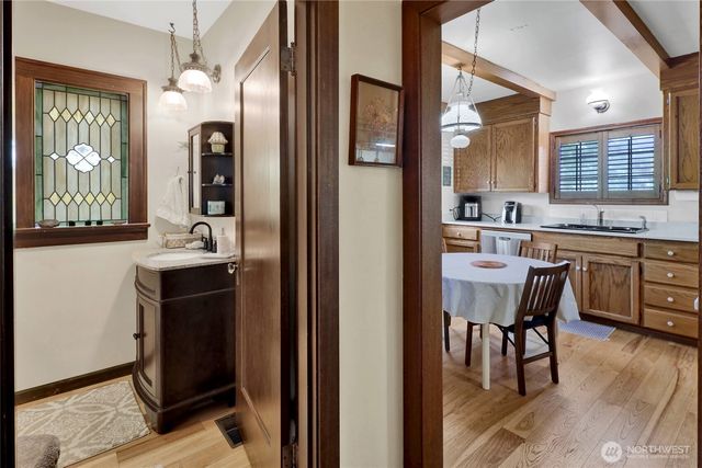 2900 Cornwall Avenue, Bellingham, WA 98225
