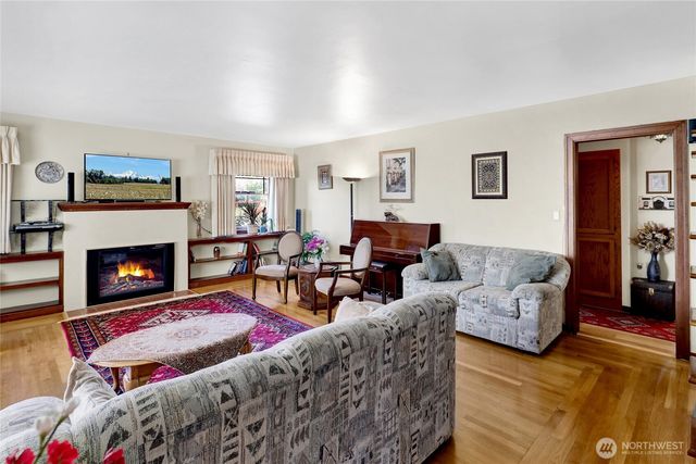 2900 Cornwall Avenue, Bellingham, WA 98225