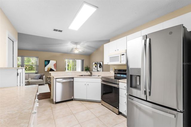 1414 BLUEWATER DRIVE, Sun City Center, FL 33573