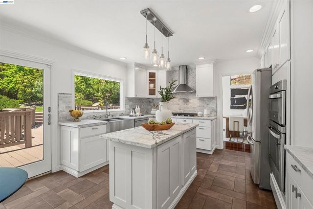 11263 Rolling Hills Dr, Dublin, CA 94568