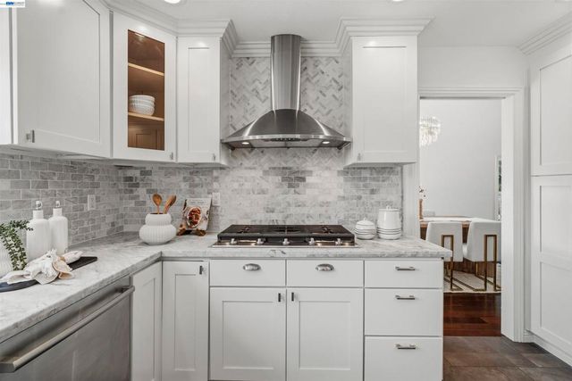 11263 Rolling Hills Dr, Dublin, CA 94568