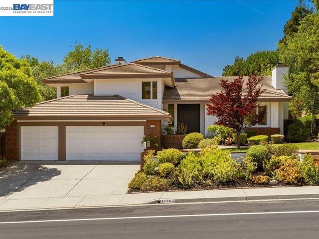 11263 Rolling Hills Dr, Dublin, CA 94568