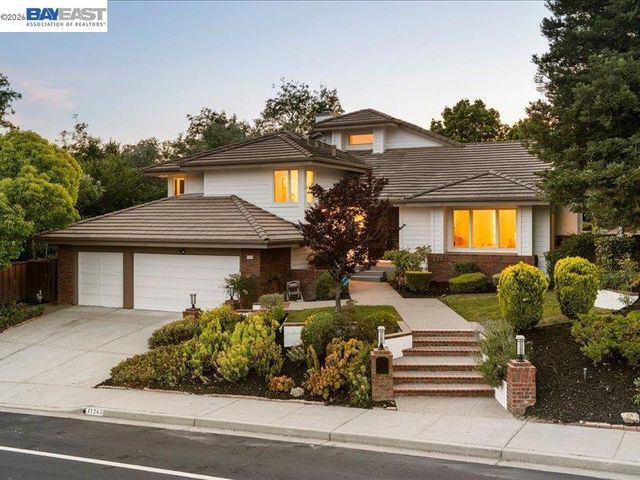 11263 Rolling Hills Dr, Dublin, CA 94568