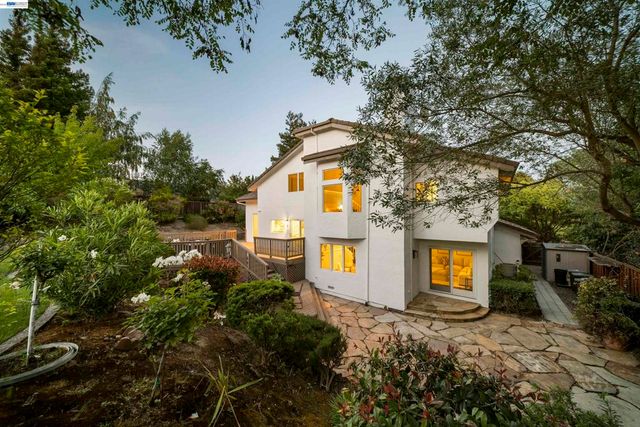 11263 Rolling Hills Dr, Dublin, CA 94568