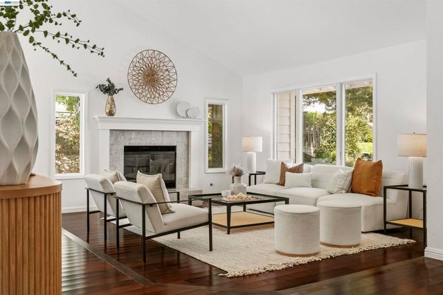 11263 Rolling Hills Dr, Dublin, CA 94568