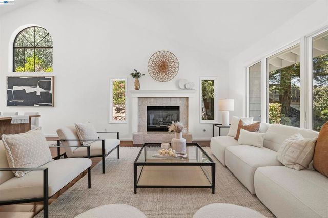 11263 Rolling Hills Dr, Dublin, CA 94568