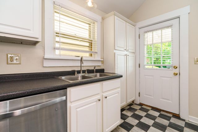 686 Hamlet Street, Columbus, OH 43215