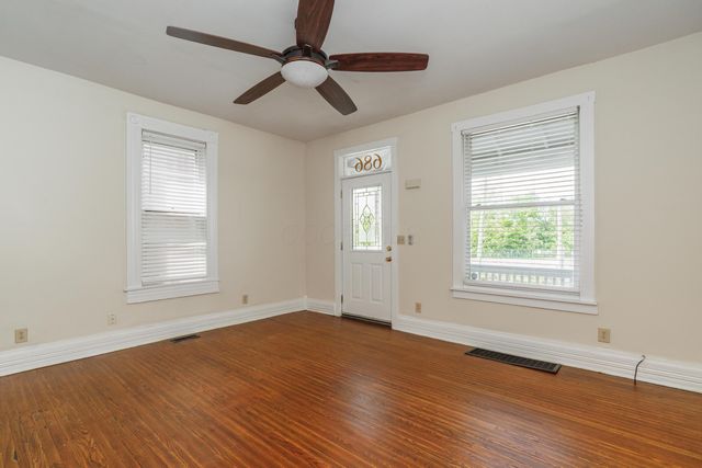686 Hamlet Street, Columbus, OH 43215
