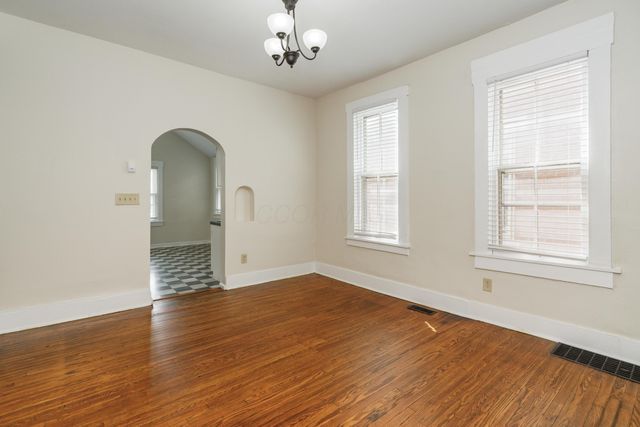686 Hamlet Street, Columbus, OH 43215