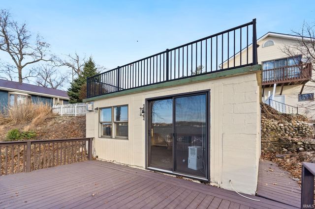 9260 E 430 S, Wolcottville, IN 46795