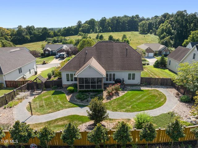 484 Wyndham Drive, Gray, TN 37615