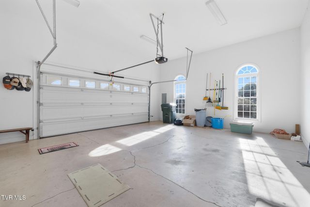 484 Wyndham Drive, Gray, TN 37615