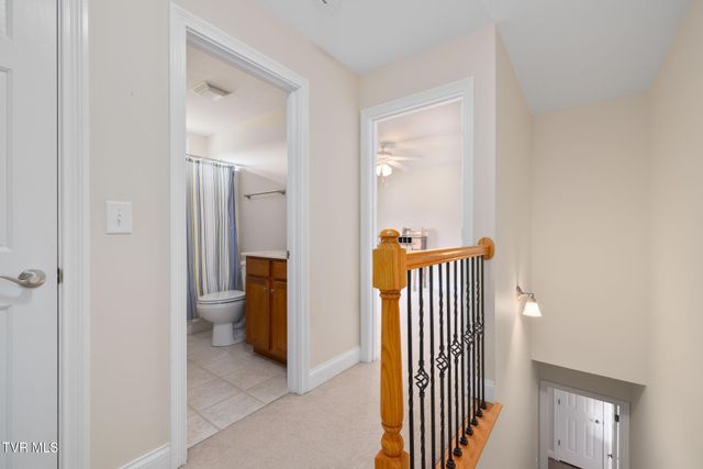 484 Wyndham Drive, Gray, TN 37615