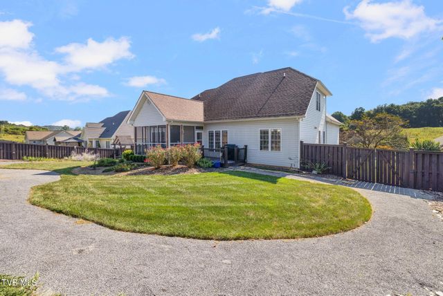 484 Wyndham Drive, Gray, TN 37615