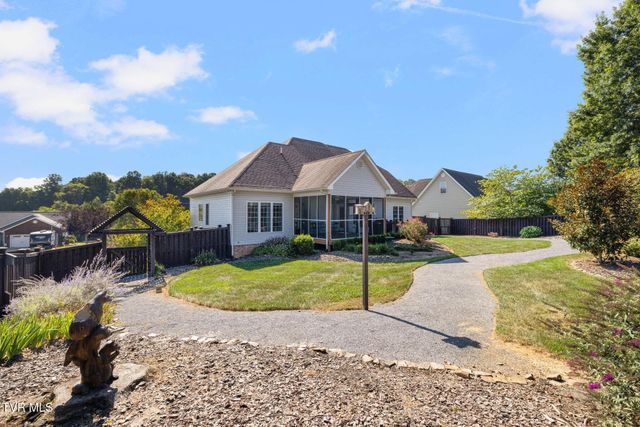 484 Wyndham Drive, Gray, TN 37615