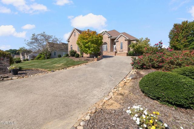 484 Wyndham Drive, Gray, TN 37615